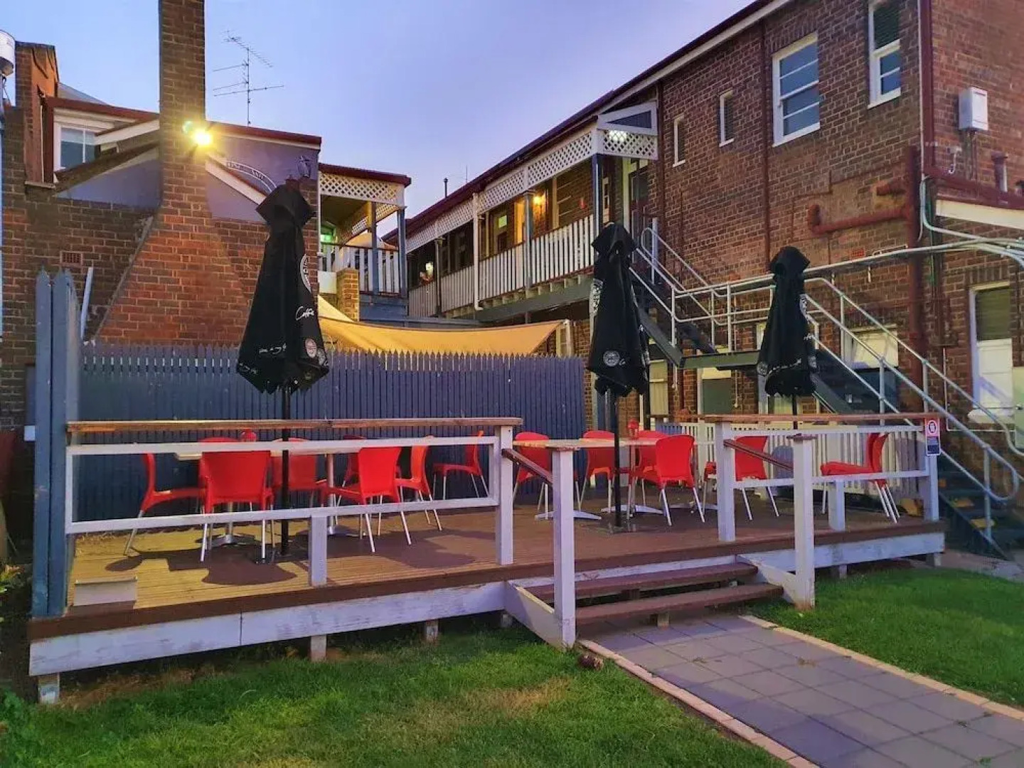 Royal Hotel West Wyalong