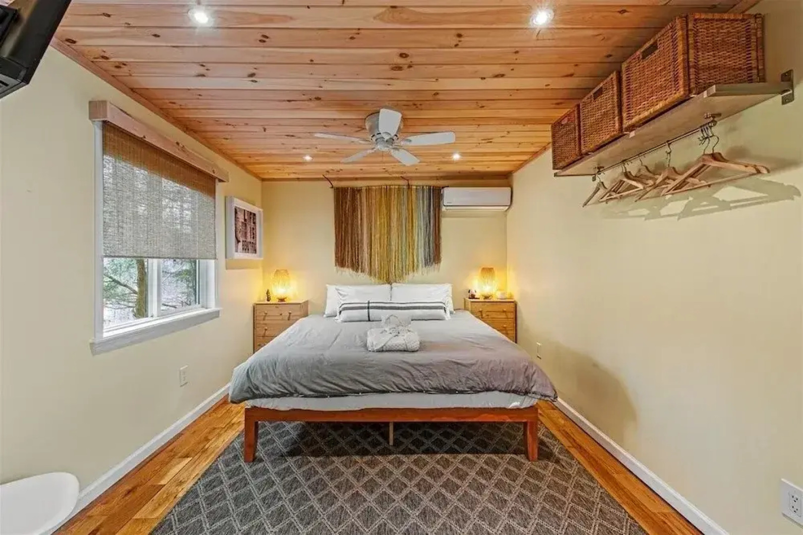 Pocono Scandinavian Cottage 2 Bedroom Cottage by RedAwning