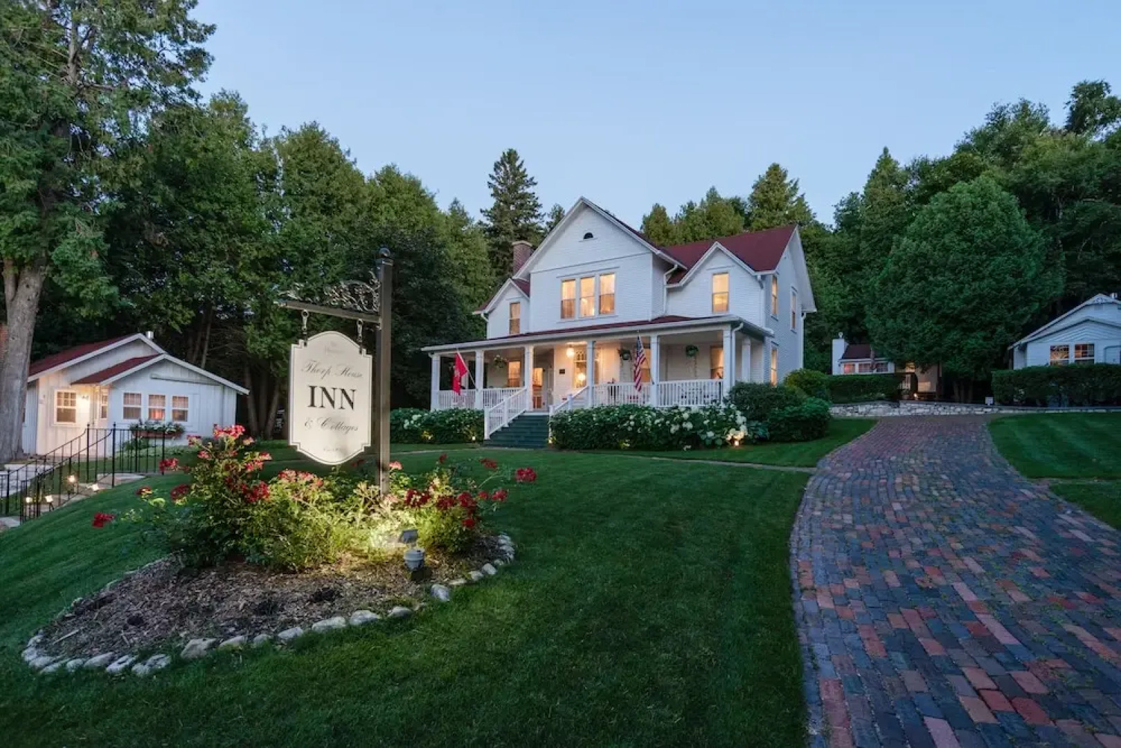 Thorp House Inn & Cottages