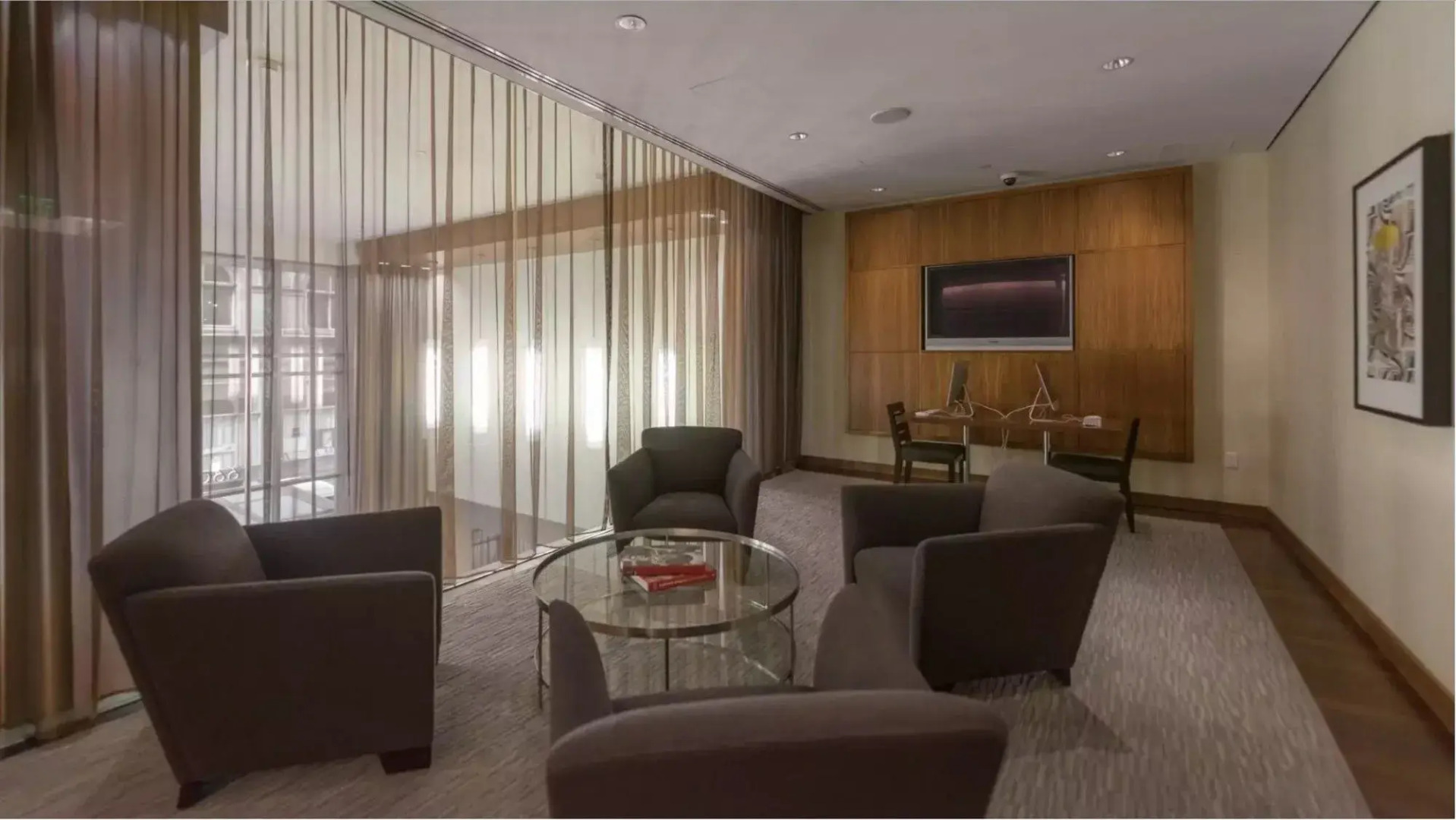 Global Luxury Suites at China Town