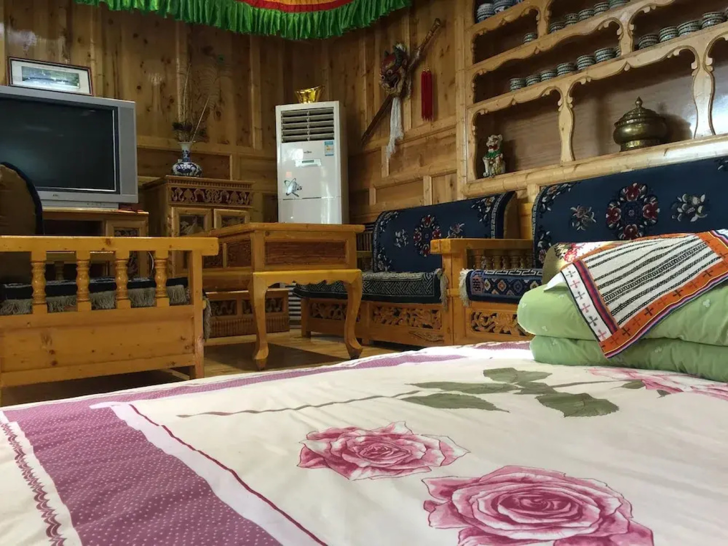 Yangkor Tibetan Homestay - Hostel