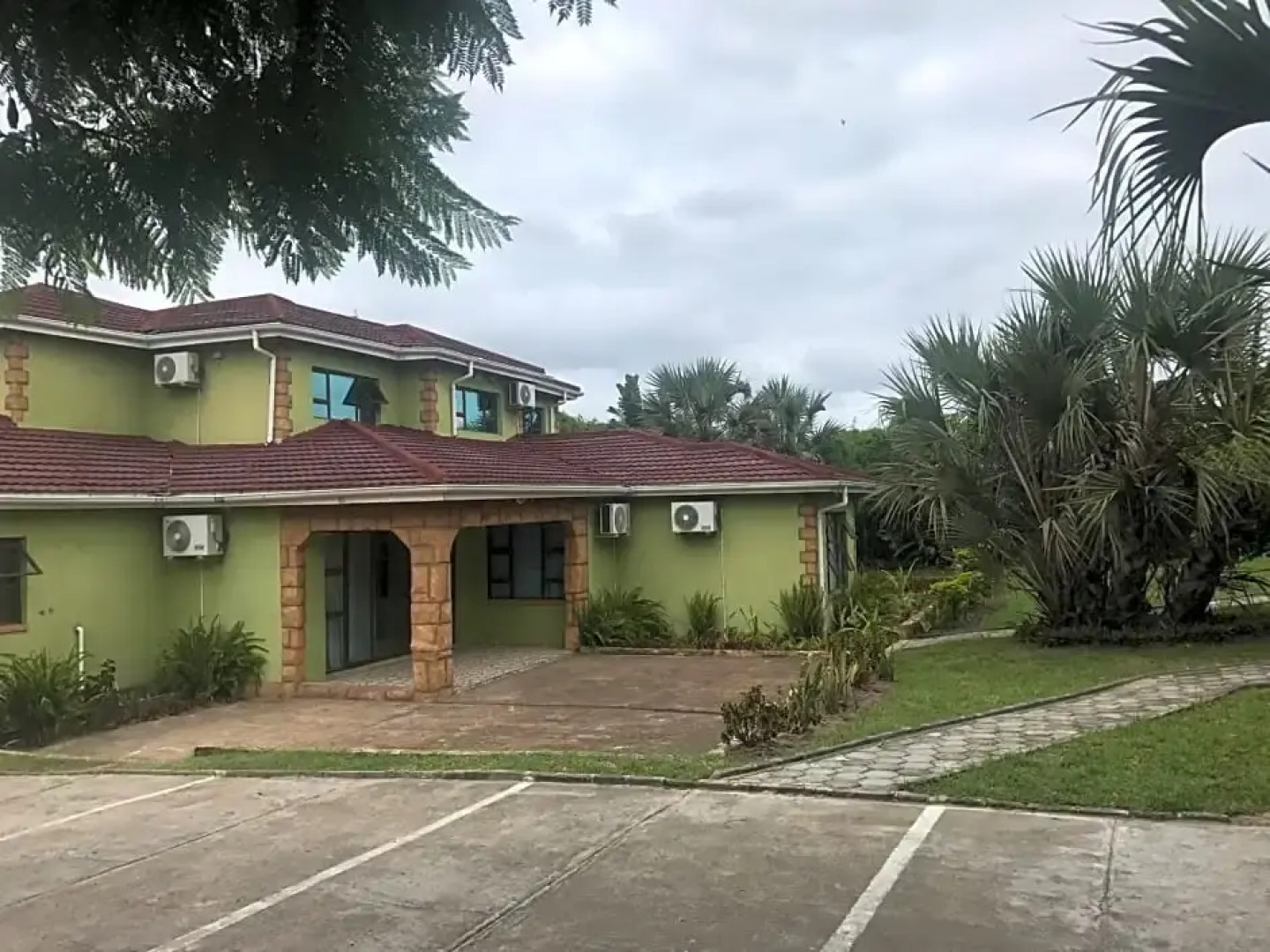 Sodwana Road Holiday Lodge