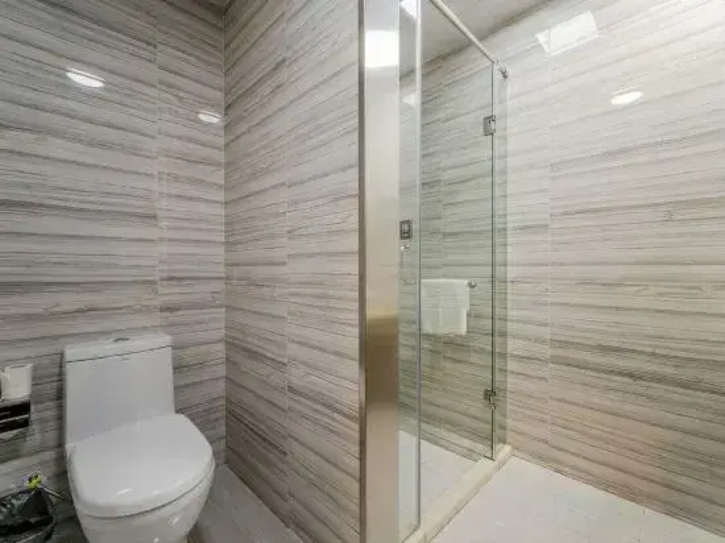 Sweetland Hotel Ji An