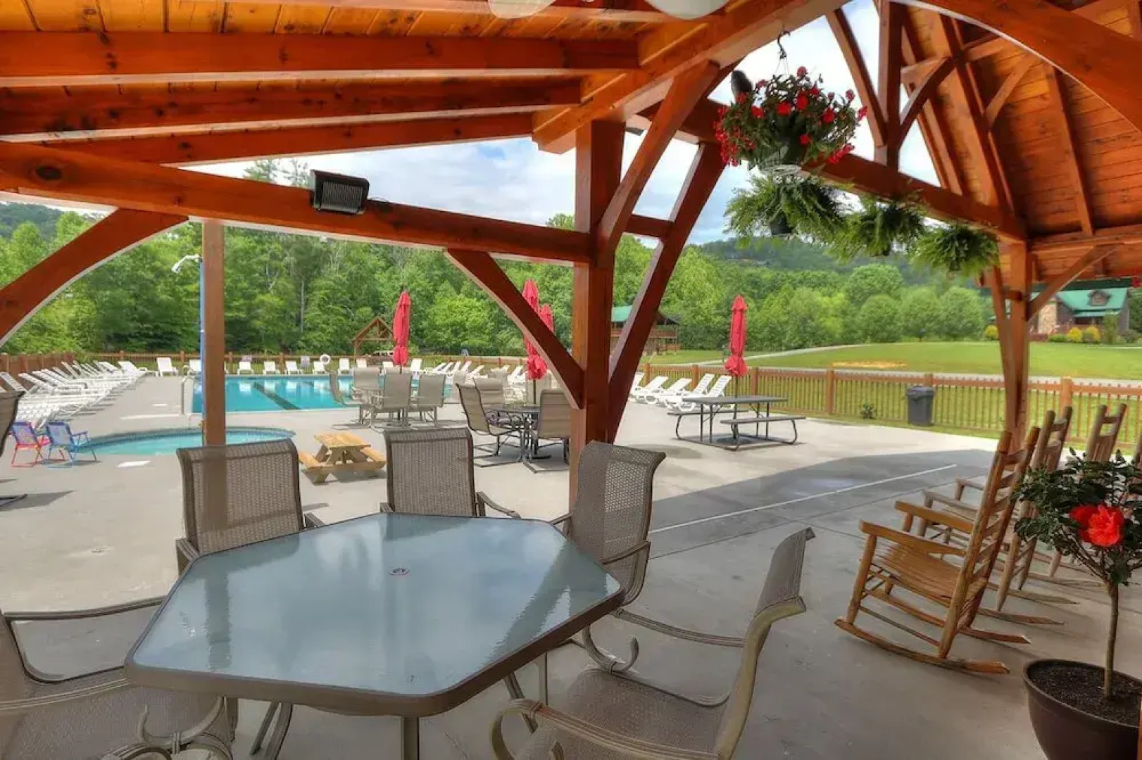 Smoky Cascades - One Bedroom Cabin