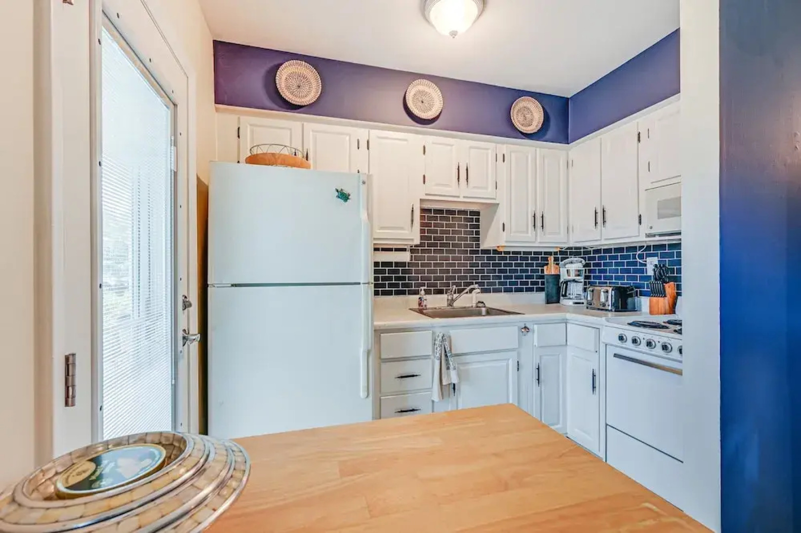 Marco Island Condo ~ 1 Mi to the Beach!