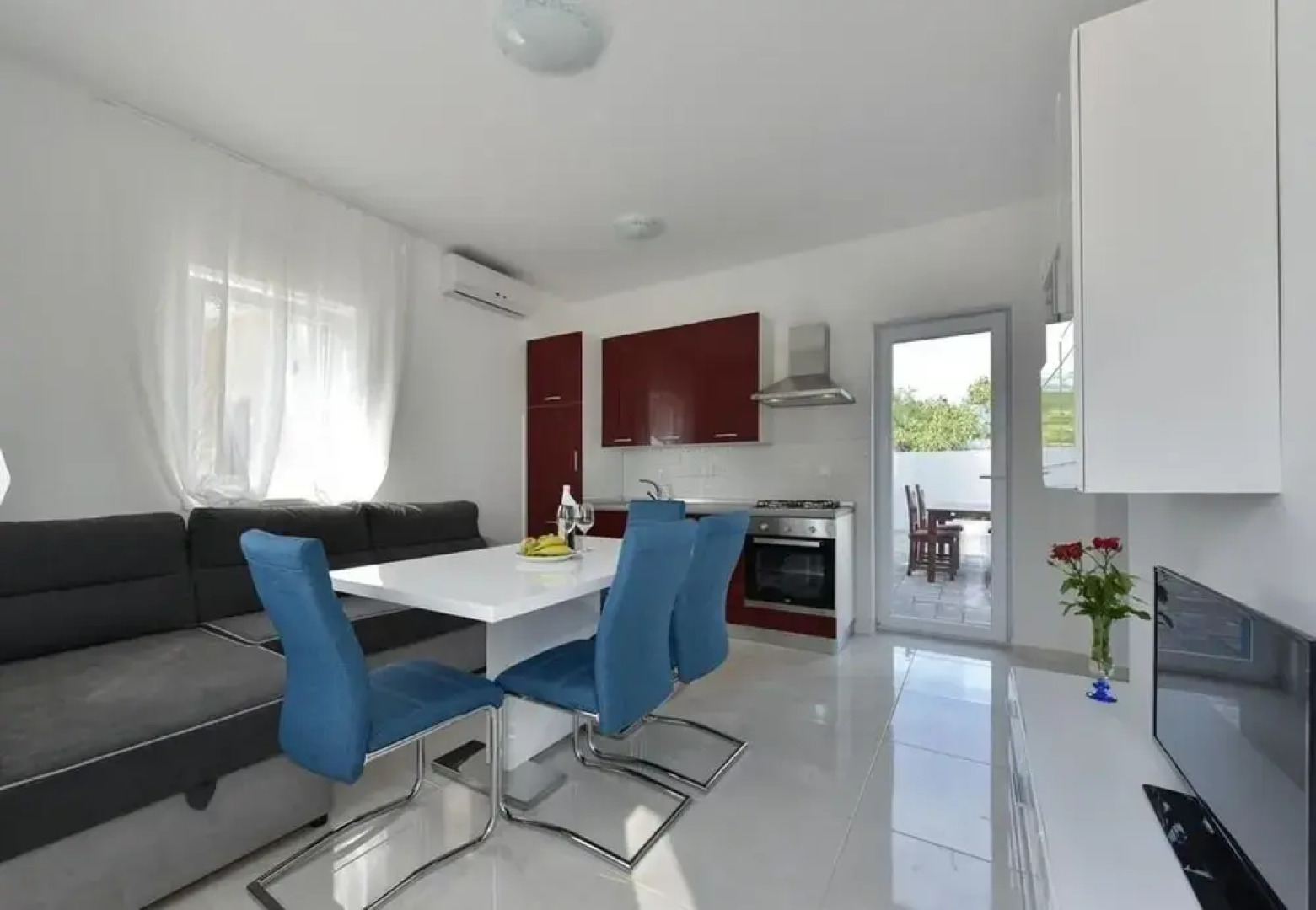 Ani 1 - With Pool - H