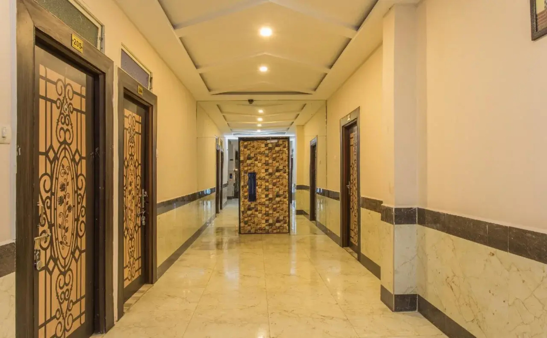 OYO 13191 Hotel Atlas Palace