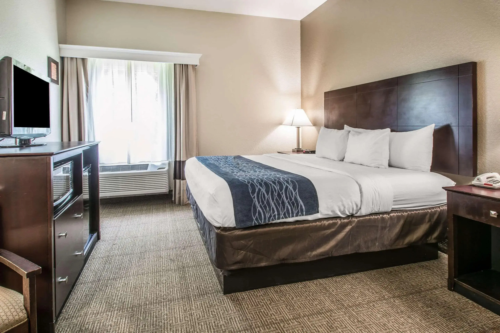 Comfort Inn & Suites DeLand - near University