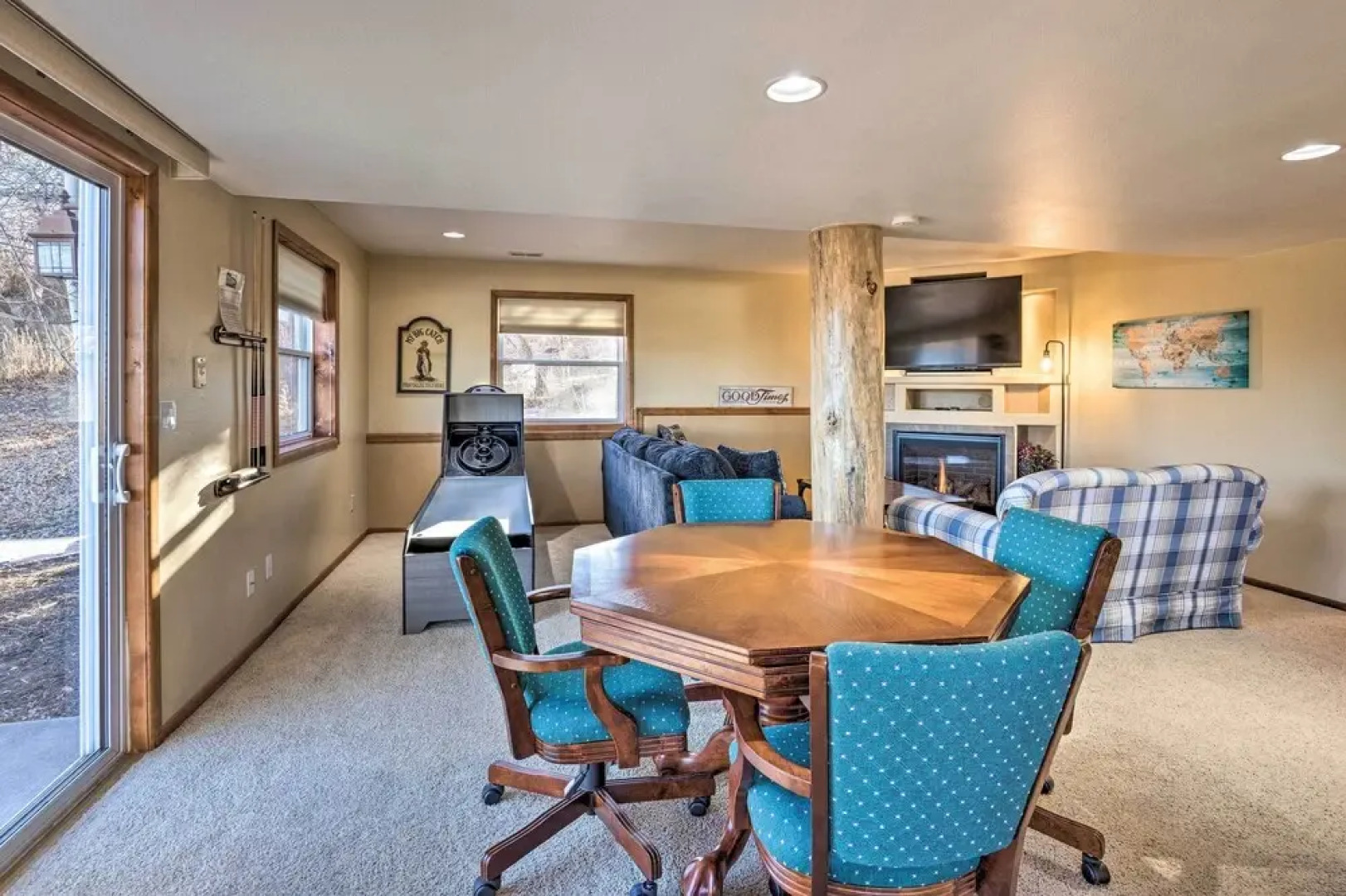 Monument Getaway w/ Hot Tub, 12 Mi to Usaf Academy