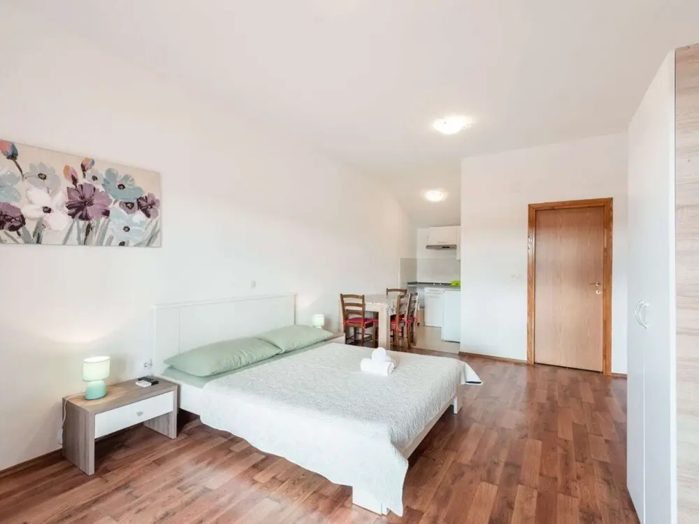 Serene Holiday Home in Posedarje near Sea