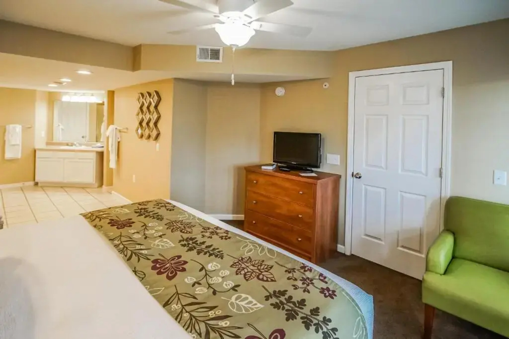 Surrey's Carriage Place Resort