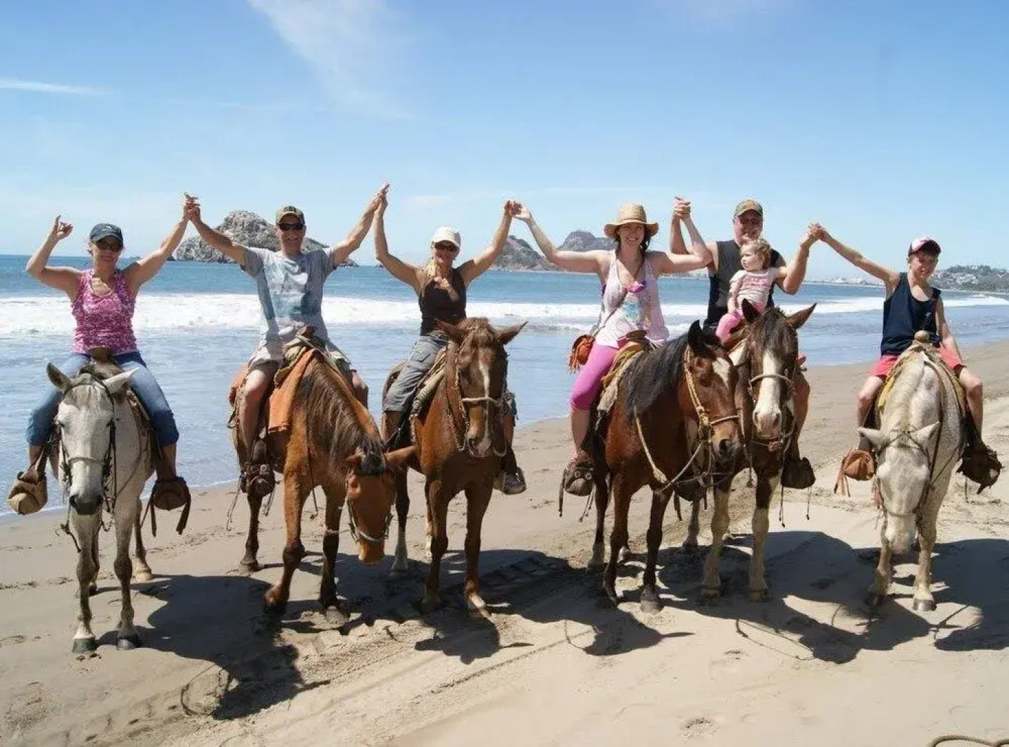 Condo Punta M  by Villas HK28