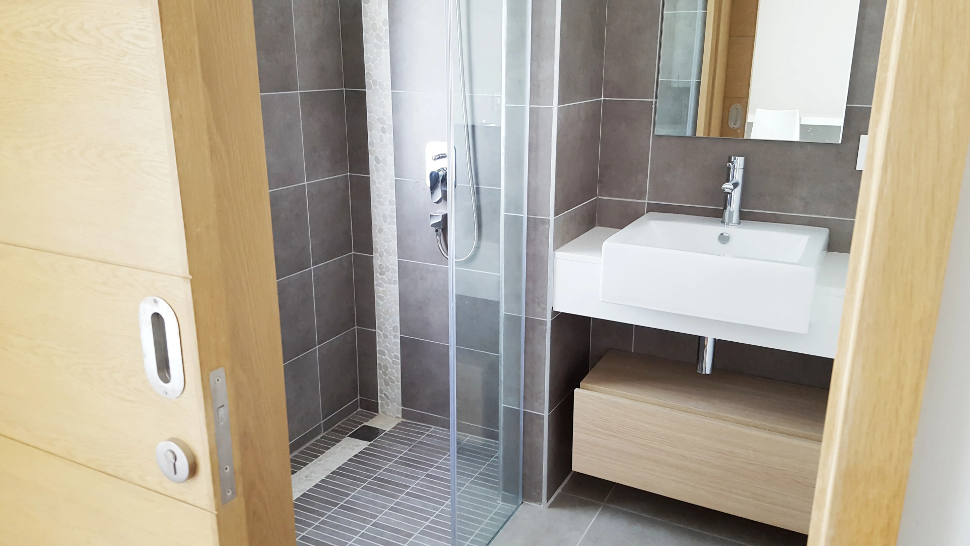 Choisy Les Bains with LOV