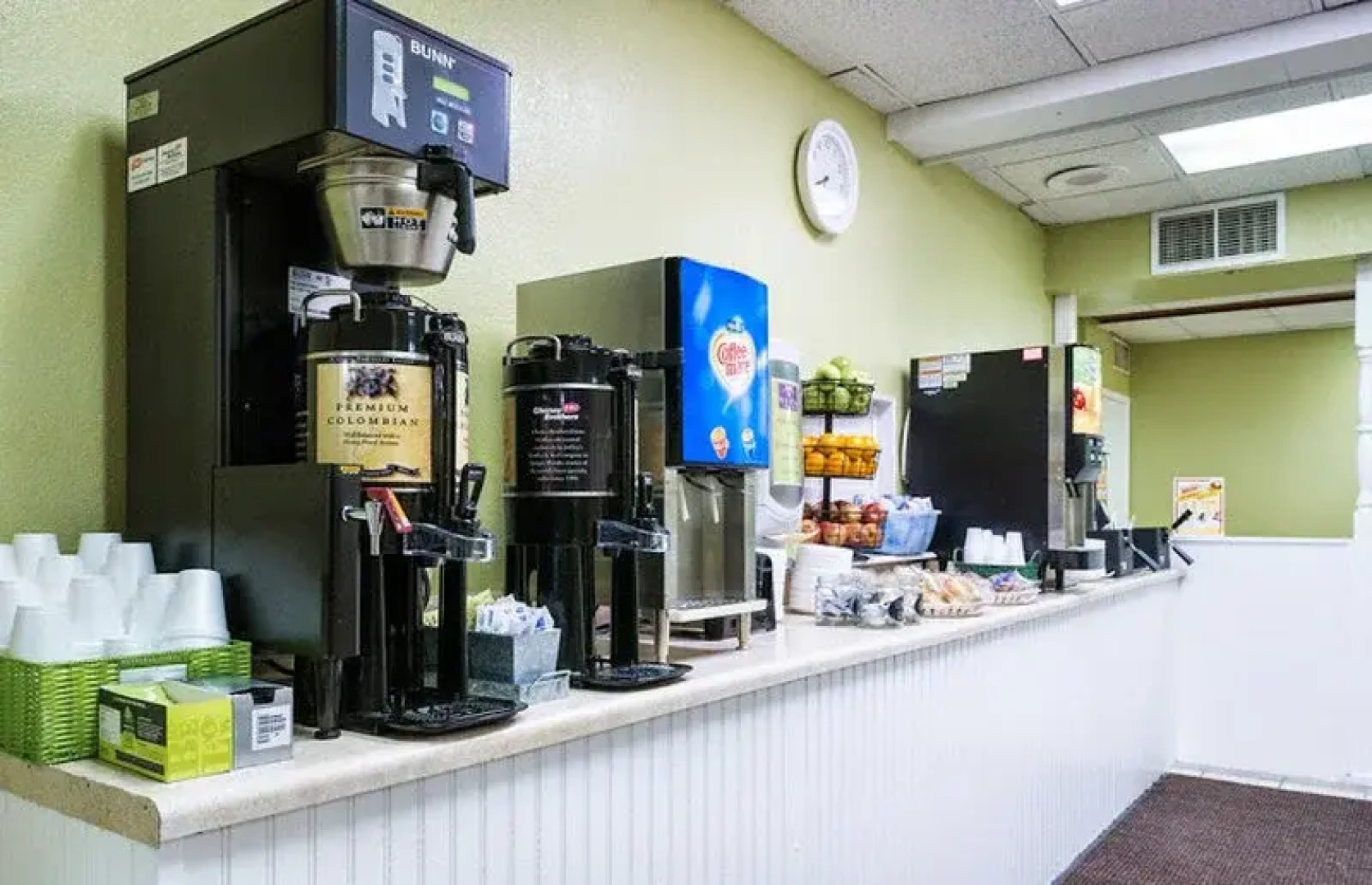 Vista Inn & Suites Tampa