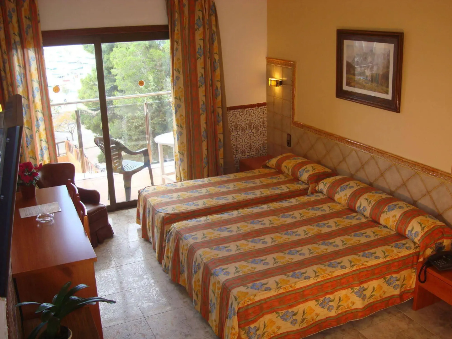 Univers Hotel