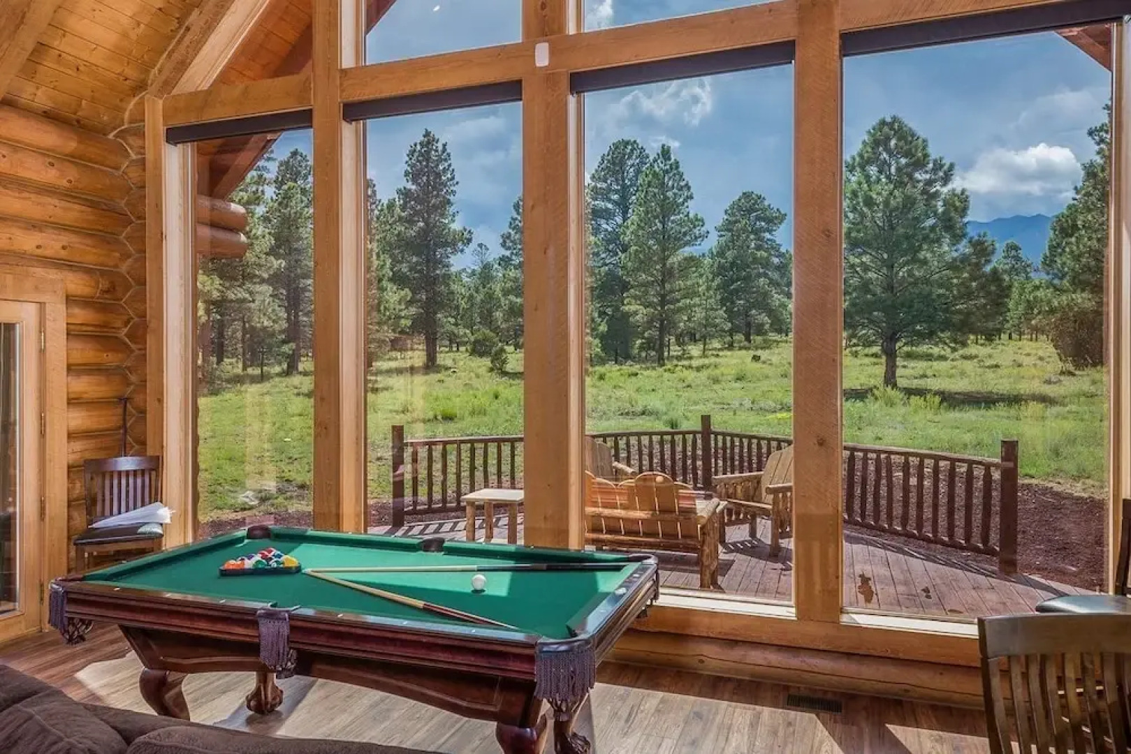 FlagRanch - 4 Br cabin by RedAwning