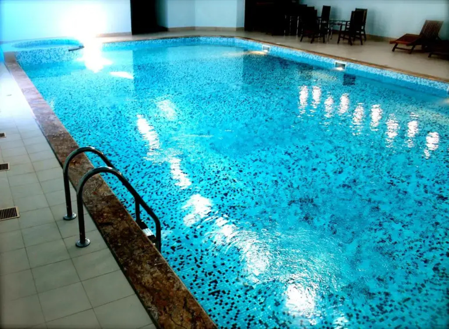 LucyTour Hotel Resort