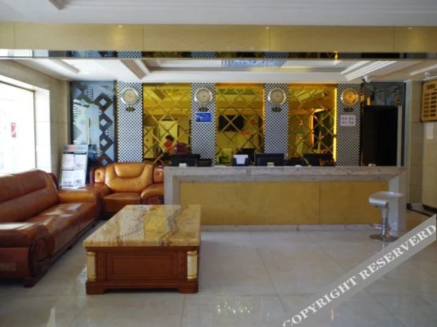 Yixuanju Business Hotel