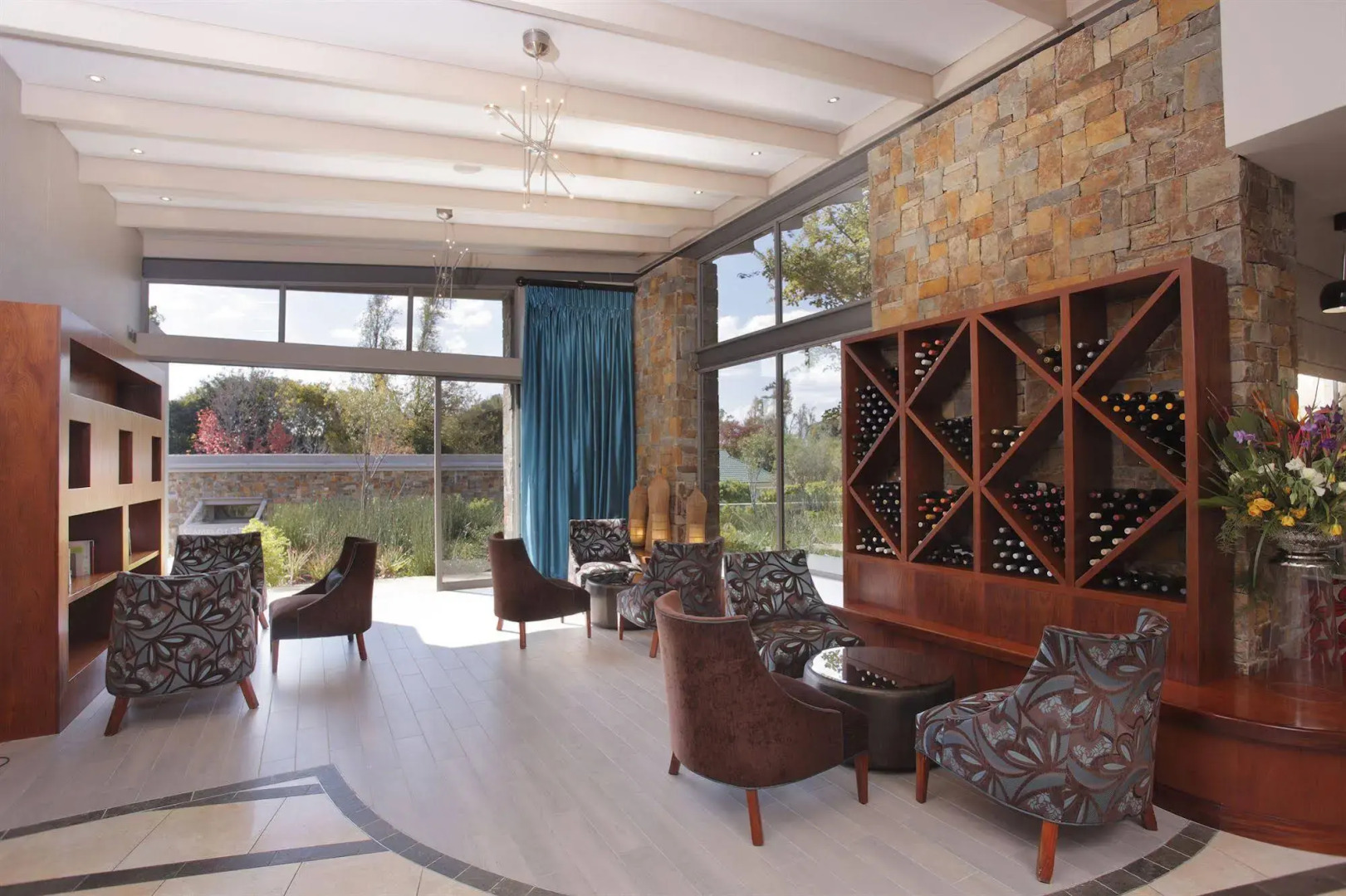 Seven Villa Hotel and Spa