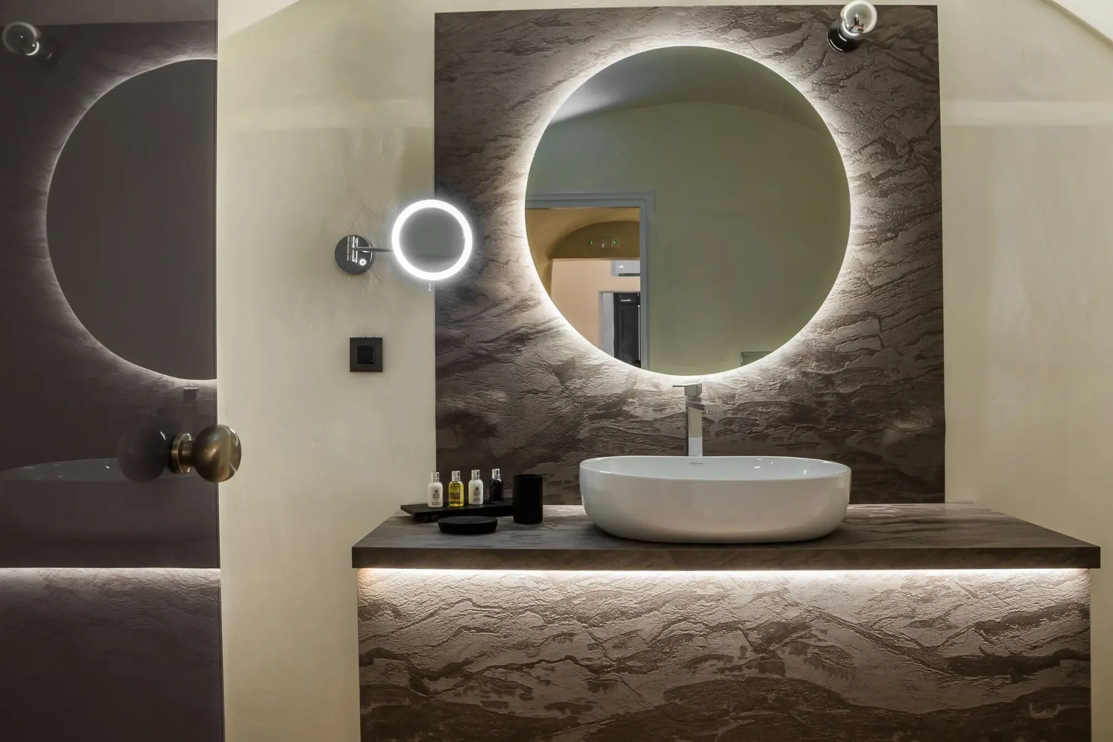 Sun Rocks Boutique Hotel