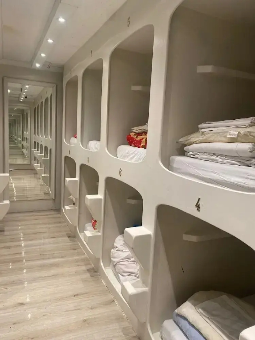 The Golden Stork - Hostel