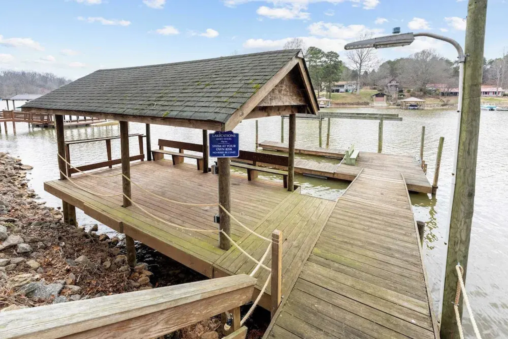 Tree Top Get Away by Avantstay Amazing Lake View