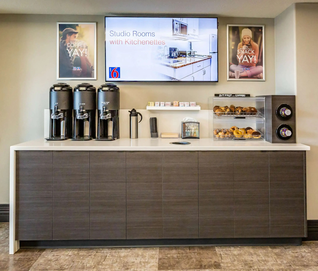 Motel 6 Saskatoon, SK