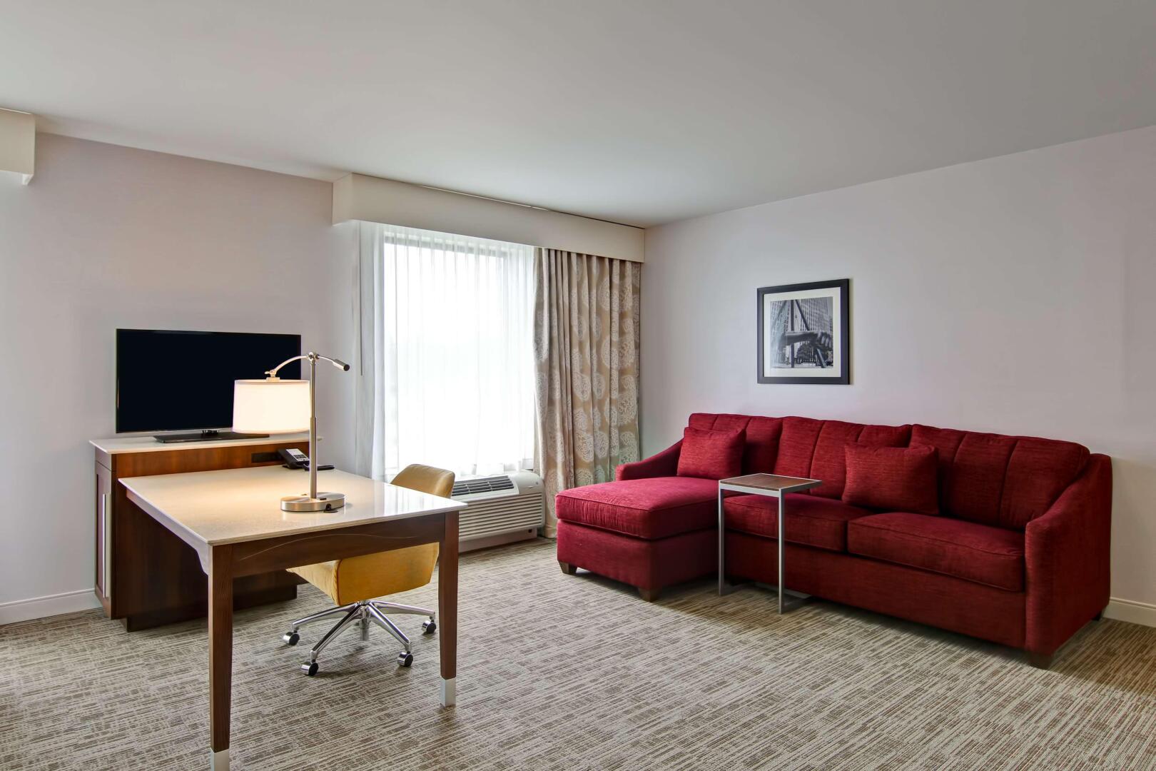 Hampton Inn & Suites Detroit/Troy