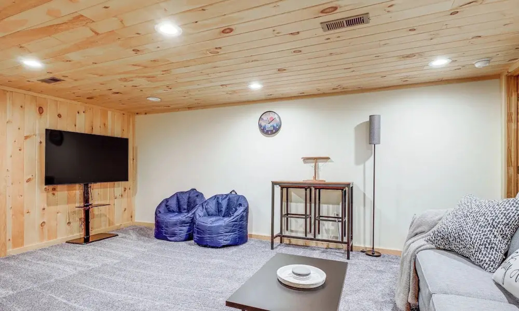 Family-friendly Home w/ Hot Tub, Near Lake George!