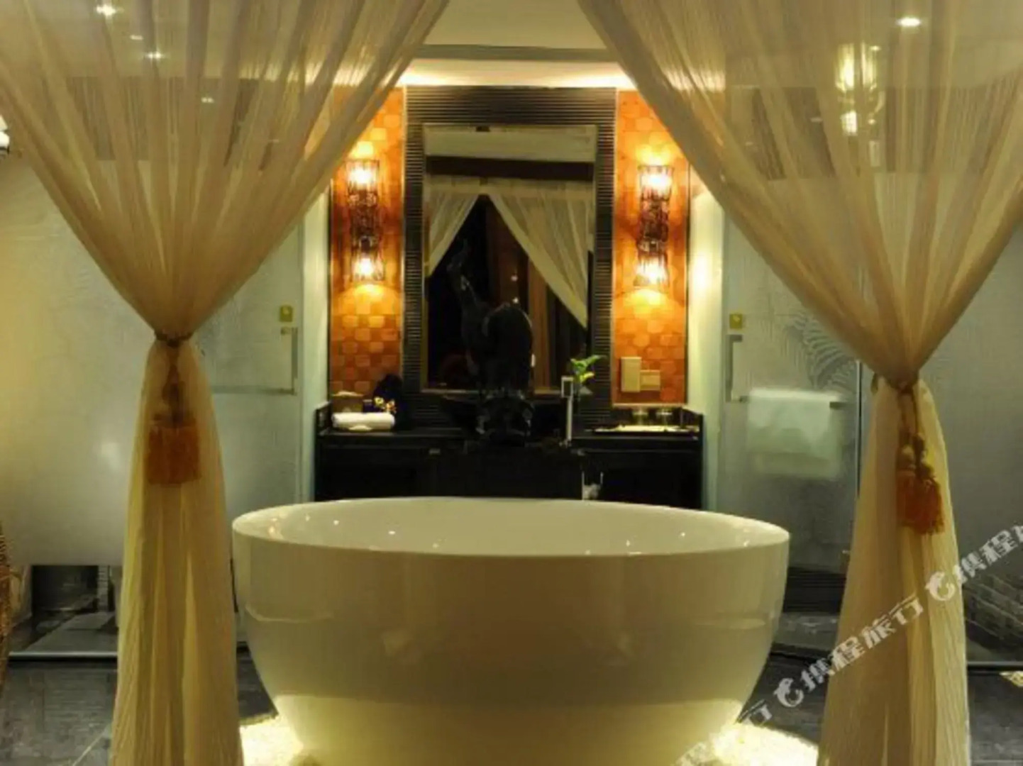 Tianfang Yuetan Hot Spring Resort