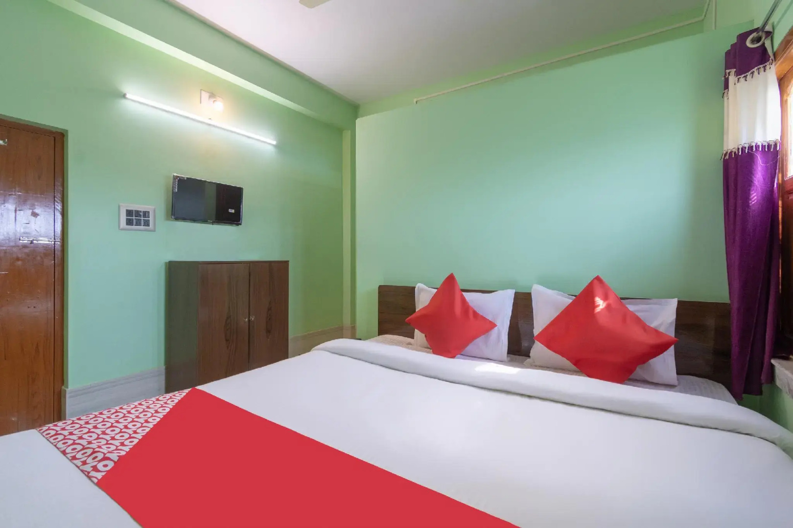 OYO 40177 Hotel Taj International