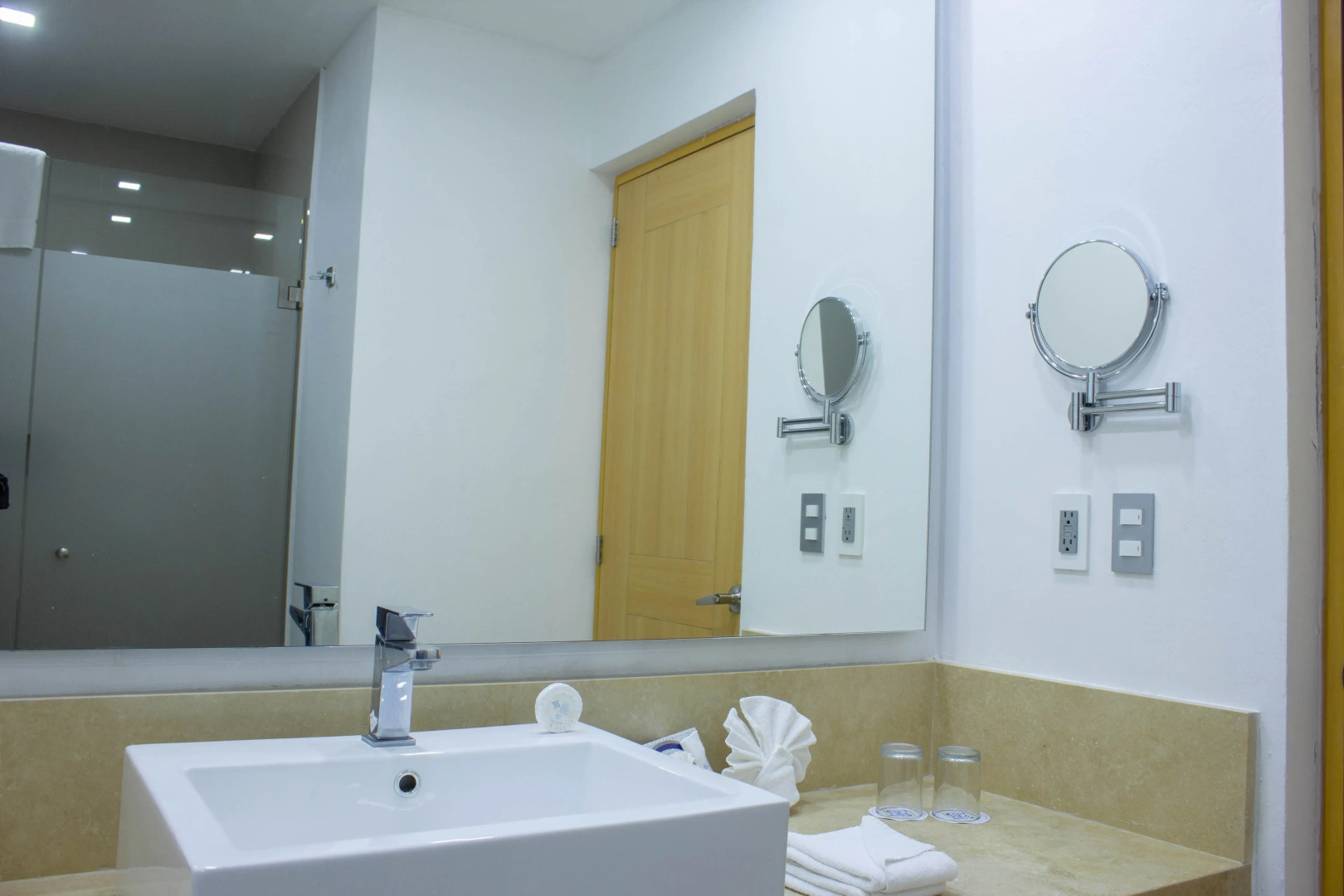 Hotel Castillo Huatulco & Beach Club