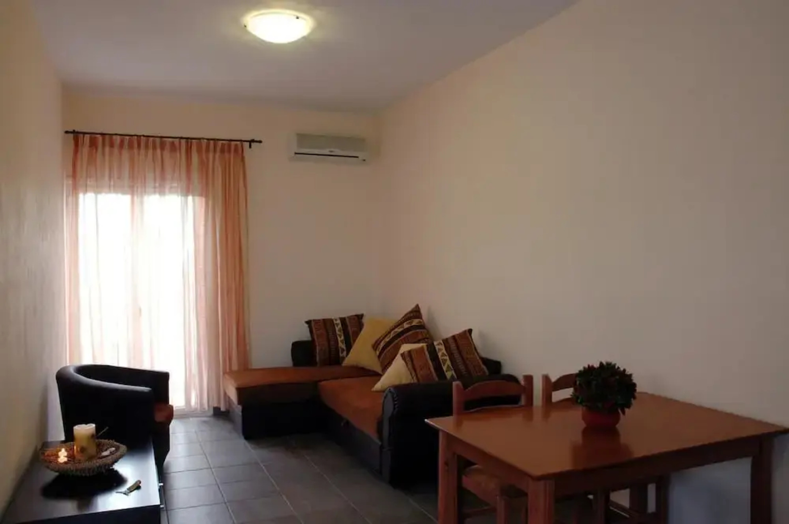 Alma Apartments