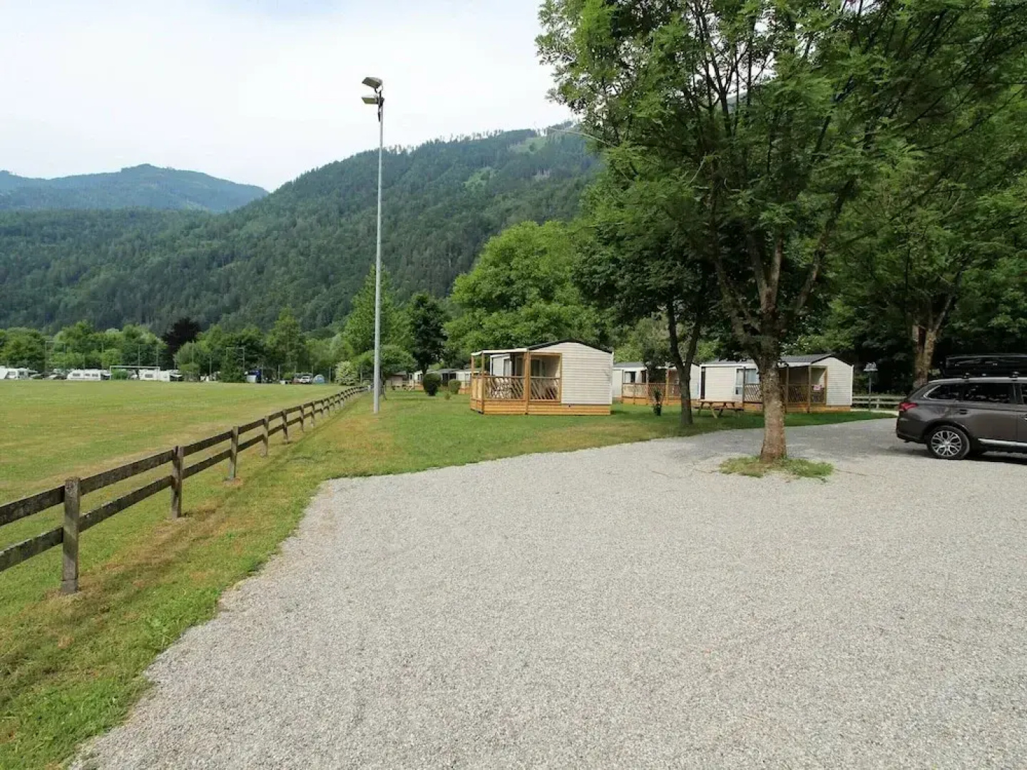 Mobile Home in Sachsenburg by River Drau