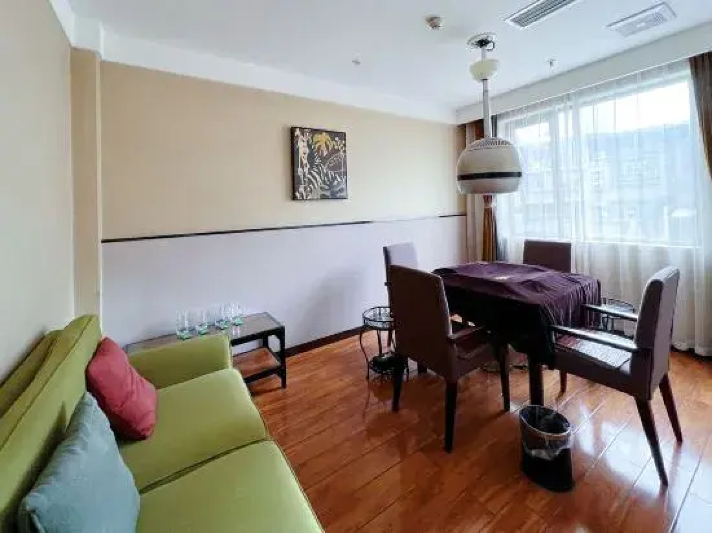 Tiange Theme Hotel (Jianzhong Branch)