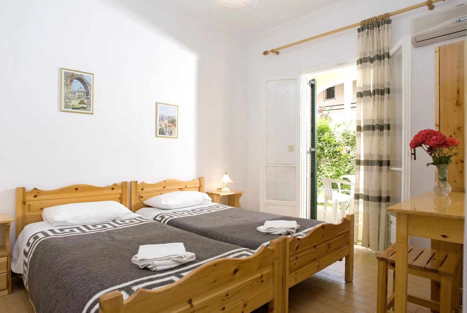 Elizabeth Apartments