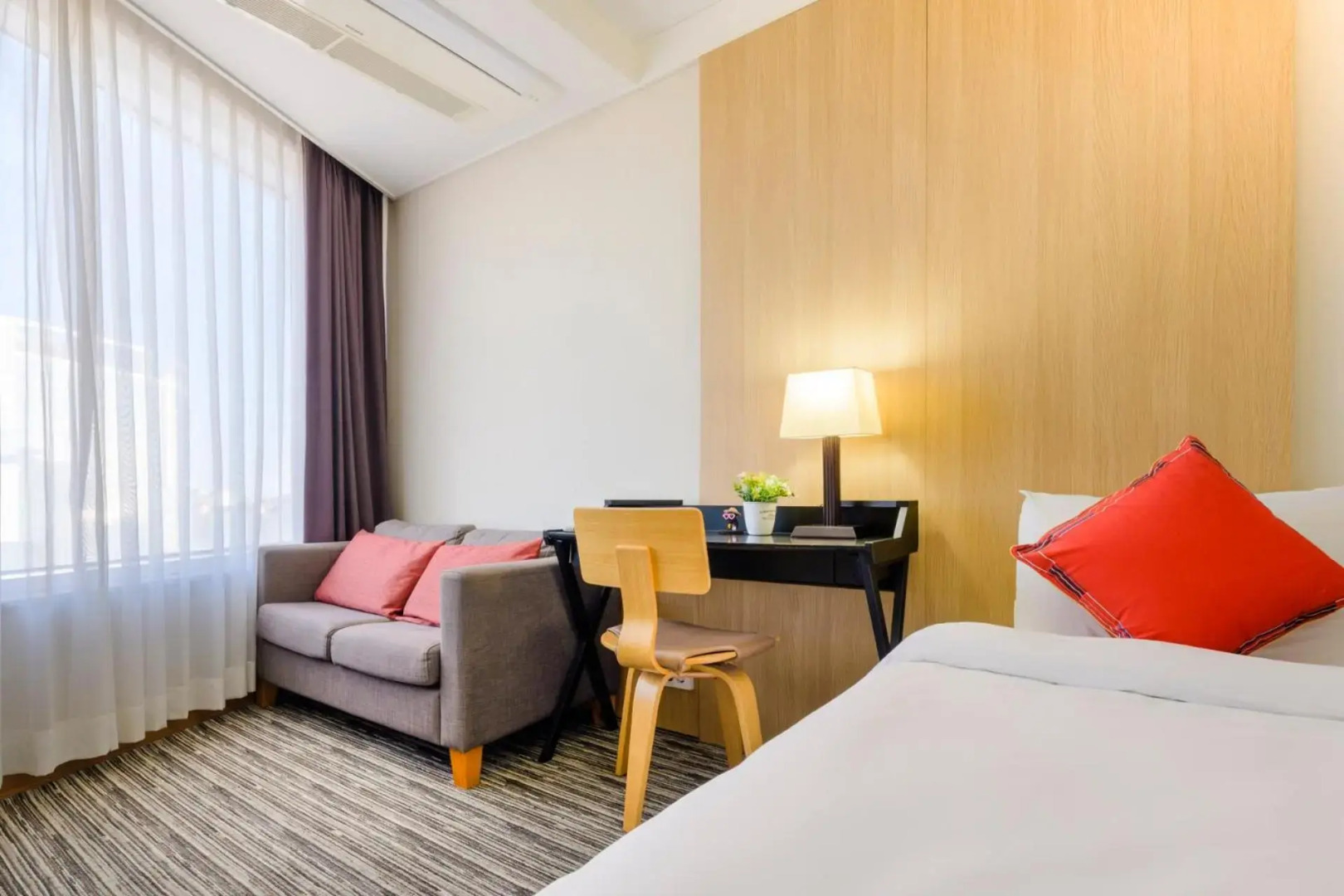 Ramada Encore Jeju Seogwipo