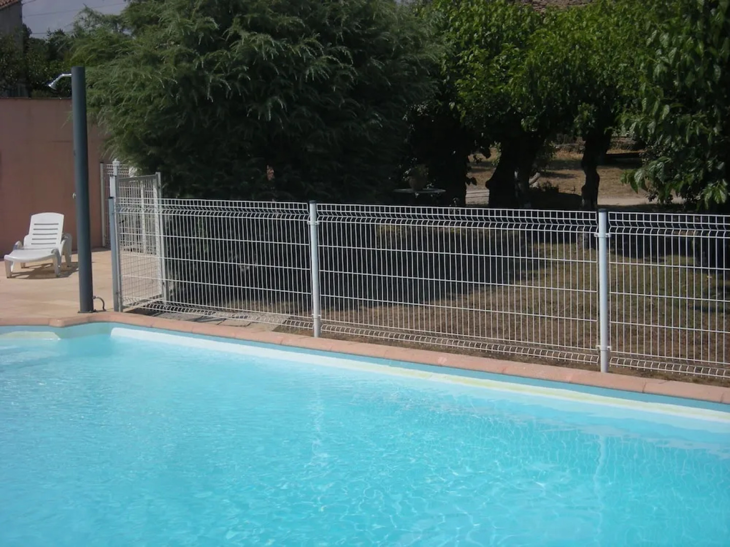 Cozy Holiday Home in Uzer with Swimming Pool