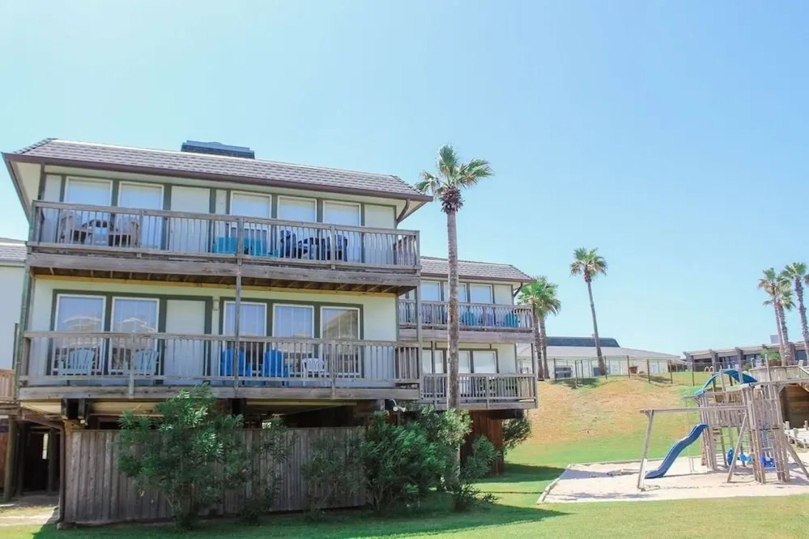 Casa Sea-Esta - 2 Br condo by RedAwning