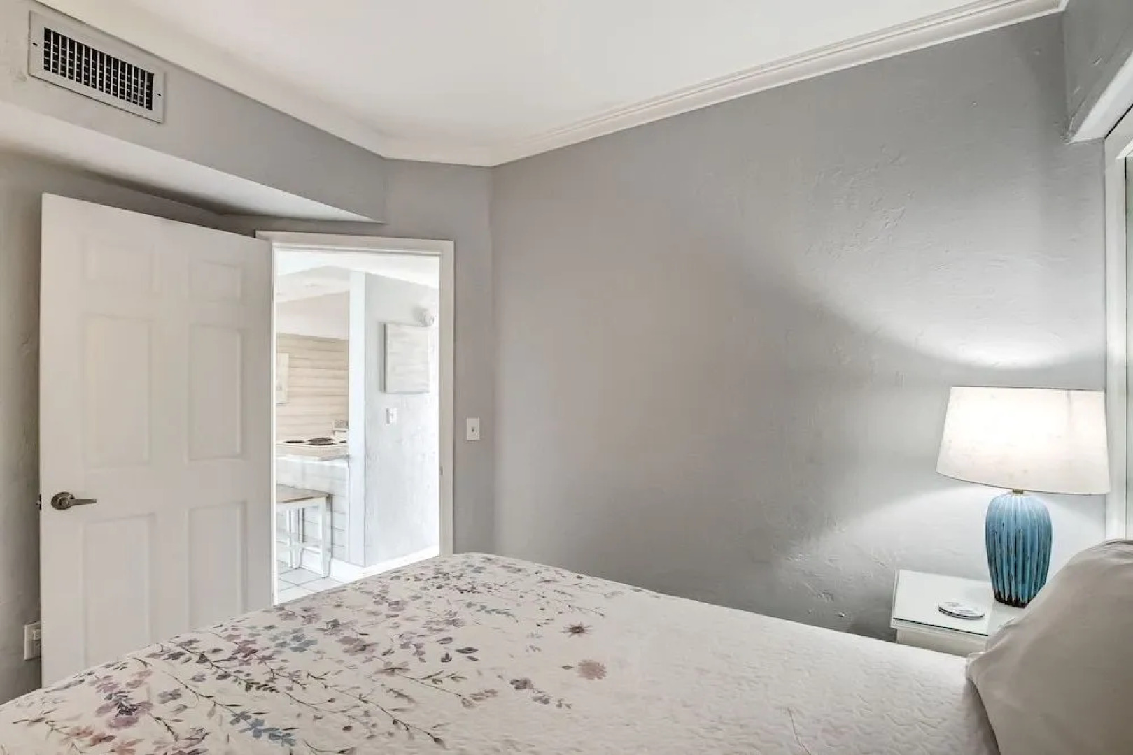 Oceanfront on the Beach - Pool