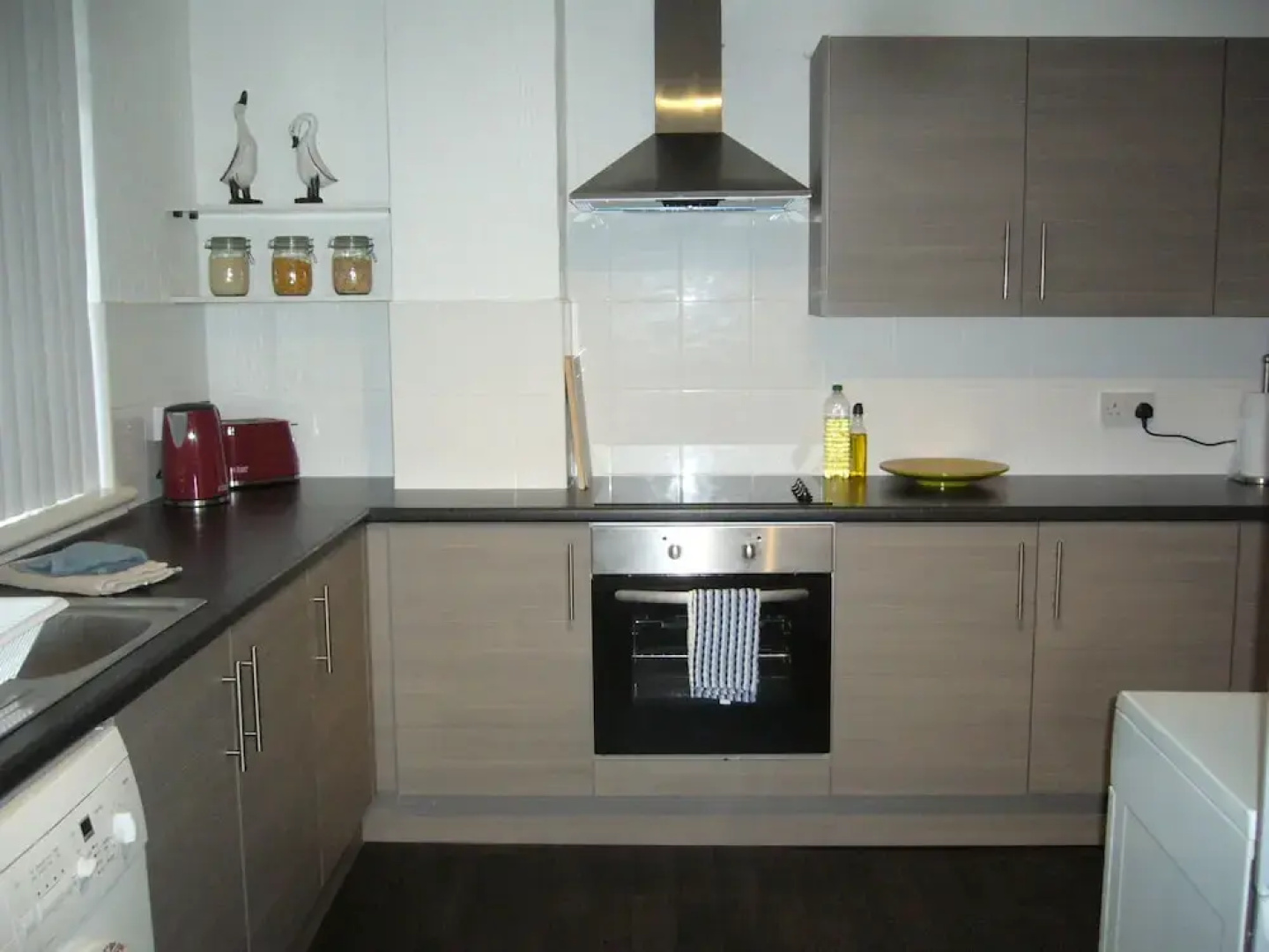 Dragon - Attlee Apartment 3 Bedroom Home