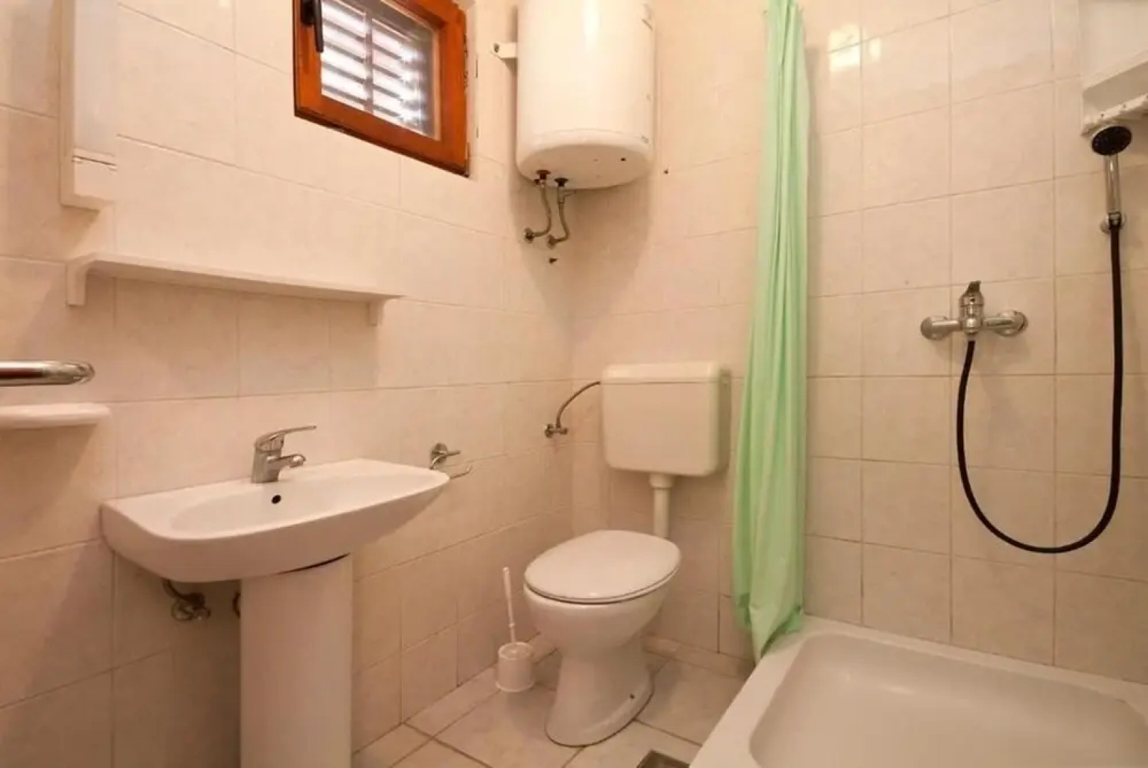 Ljilja - 10m From the sea With Parking - A2