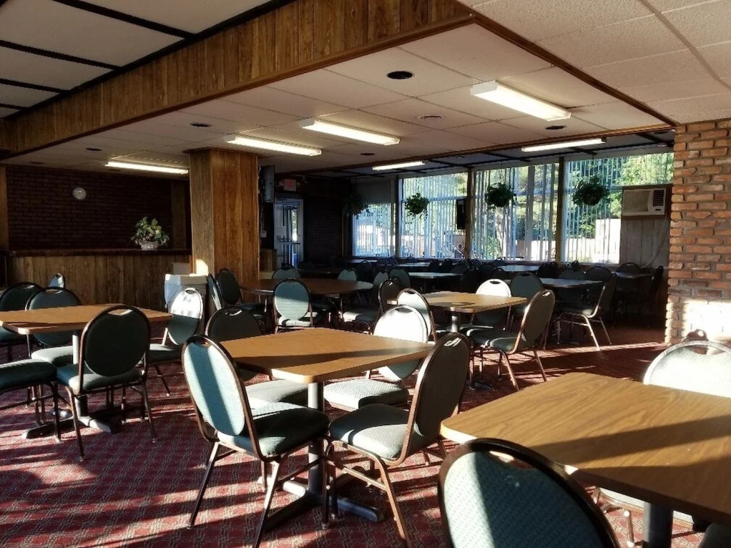 Cloud 9 Inn & Suites Lake George