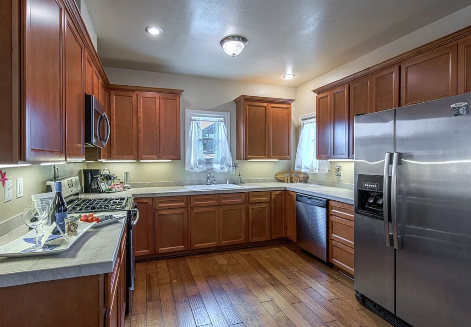 3729 Ocean Park Sanctuary