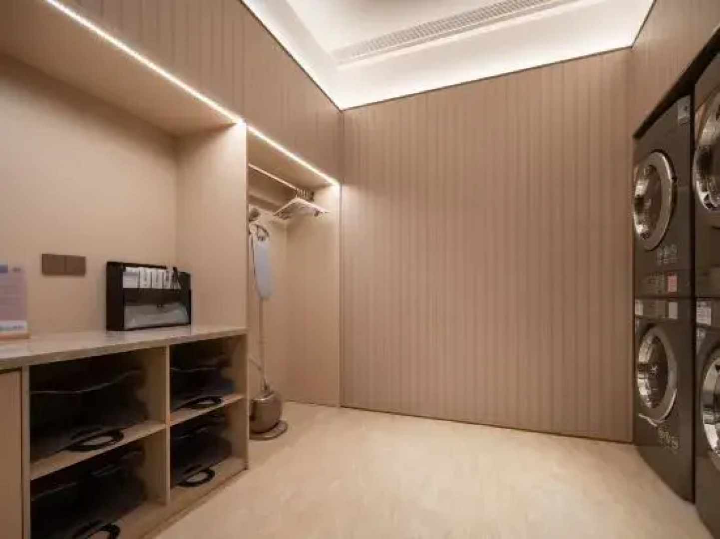 HanTing Hotel (Jiuzhaigou Scenic Area)