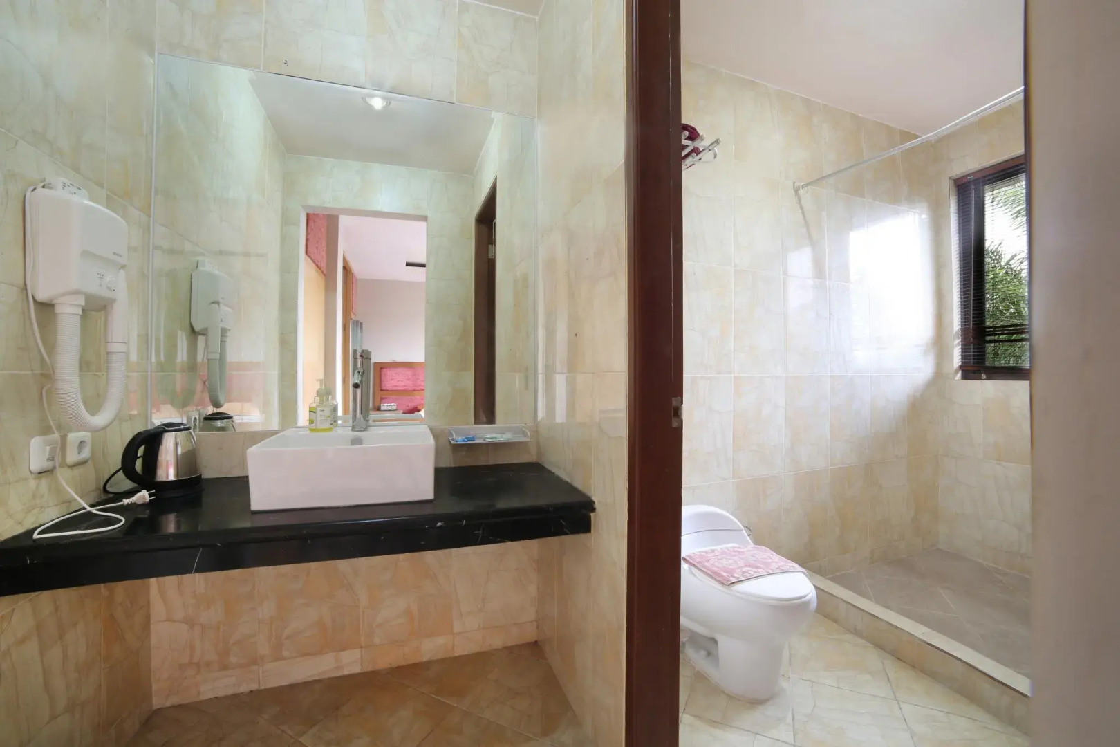 Hotel Green Wattana Sentul