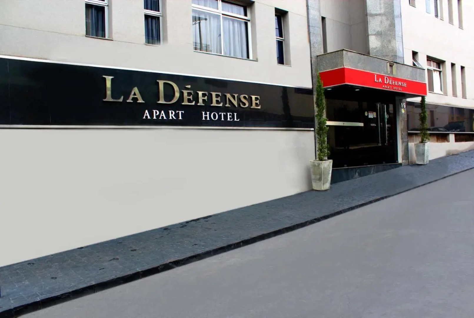 La Defense Apart Hotel