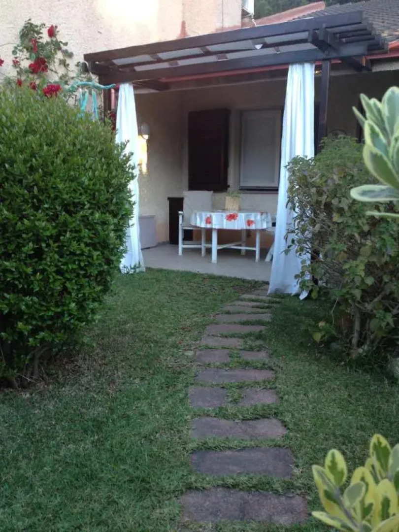 Villetta con giardino immersa nel verde a 150mt dal mare