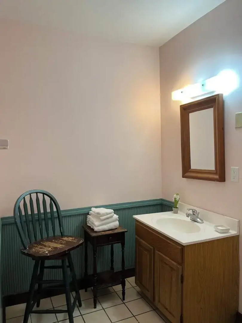 The Inn at Old Harbor