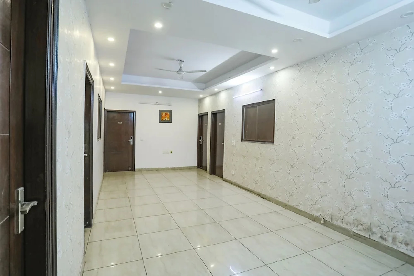 FabHotel Comfirt Inn